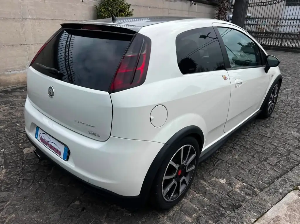 Abarth Grande Punto Supersport